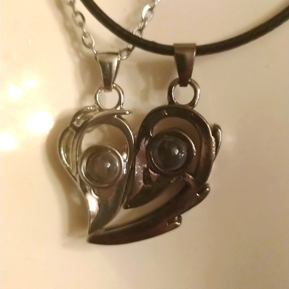 💘SALE! perfect gift! Onxy heart couples magnetic necklaces